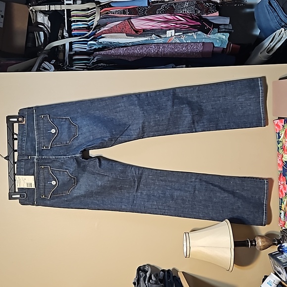 NWT Guess Bootcut Low-Rise Jeans - Picture 5 of 12